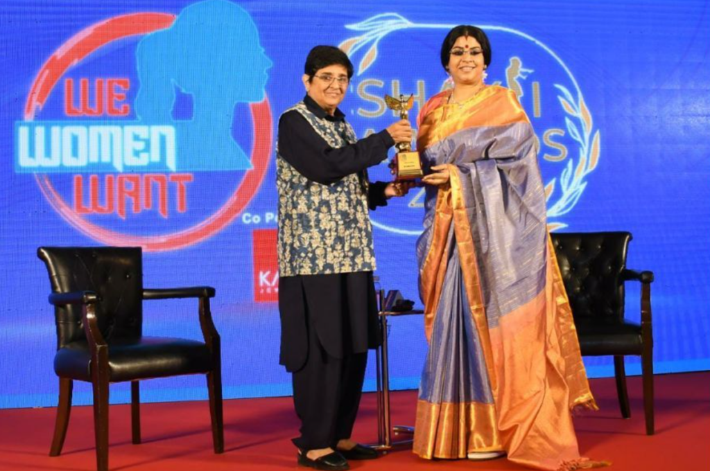 Dr. Sohini Sastri Felicitated Successful Woman Astrologer, Life Coach And Philanthropist At Shakti Awards Ceremony